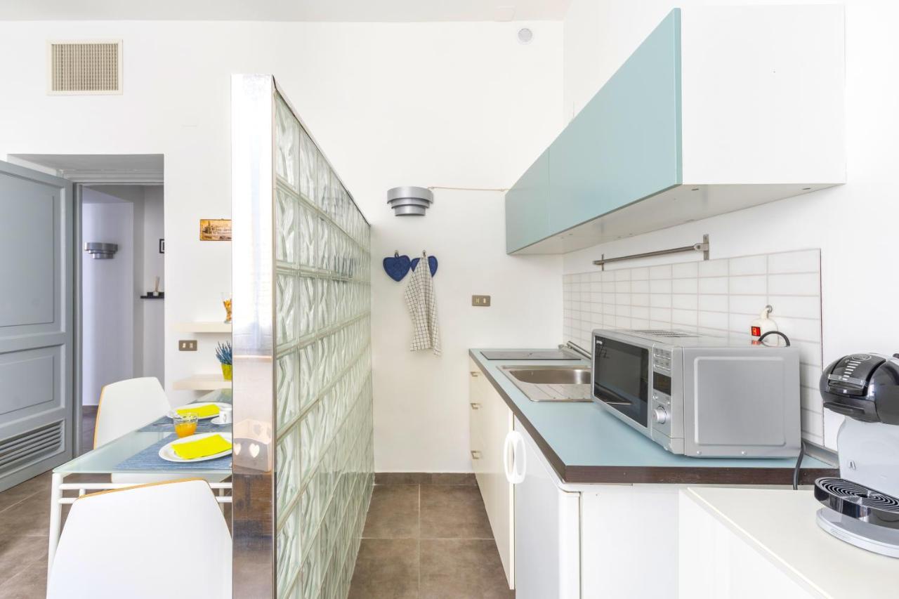 Hostly - Nicole Apartment Volturno- Full Rome Center Exterior photo