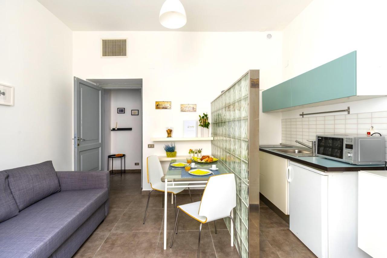 Hostly - Nicole Apartment Volturno- Full Rome Center Exterior photo