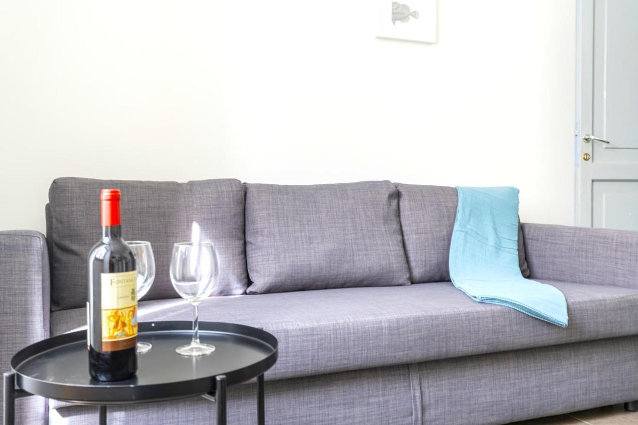 Hostly - Nicole Apartment Volturno- Full Rome Center Exterior photo