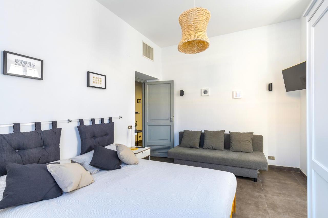 Hostly - Nicole Apartment Volturno- Full Rome Center Exterior photo